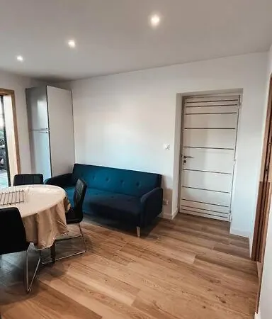 T2 Entierement Equipe, Acces Plage Direct Appartement *