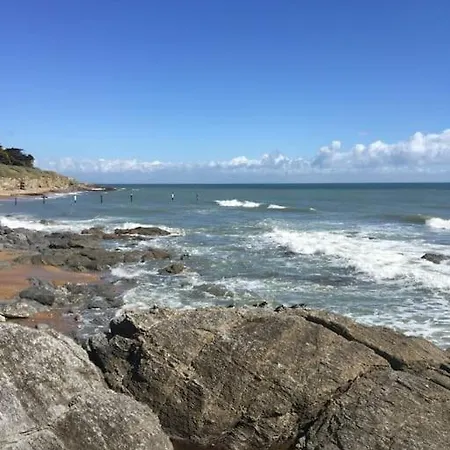 T2 Entierement Equipe, Acces Plage Direct